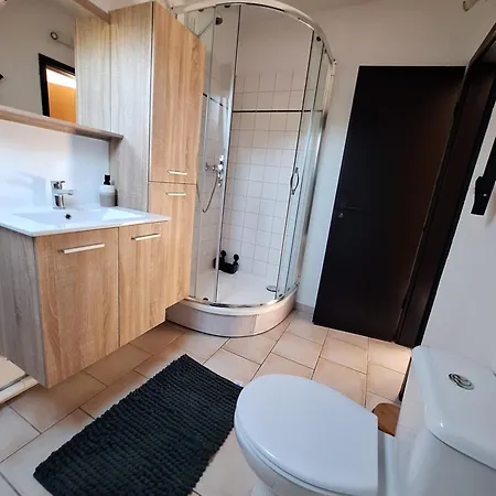 Au 45 Apartment *